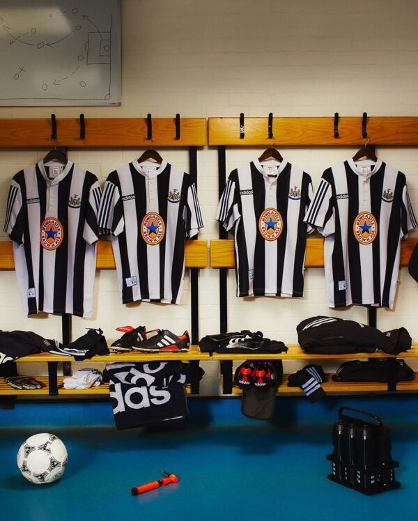 Camisa Retrô Newcastle United Home 2025 Comemorativa 1995/1997 Adidas - Imagem 28