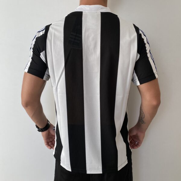 Camisa Retrô Newcastle United Home 2025 Comemorativa 1995/1997 Adidas - Imagem 17