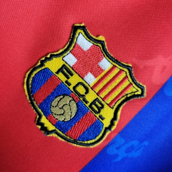 a34ea5a41-dc3cac64deda909d4416567303080358-1024-1024 Camisa Retrô Barcelona Home 1993/95 Kappa - Imagem 4