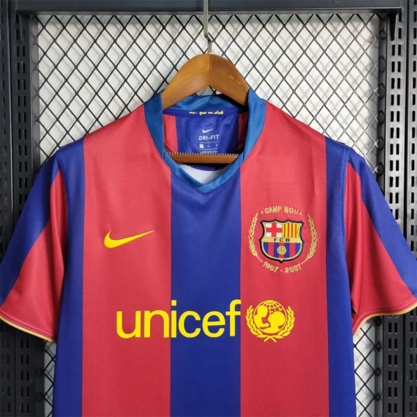 jnfwuifuiwi Camisa Retrô Barcelona 2007/2008 - Lionel Messi 19 - Nike  - Azul Grená - Imagem 20