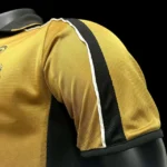 Camisa Retrô Manchester United Away - Dupla-Face - Frente Verso - 2001/2002 - Beckham 7 - Umbro Dourada - Imagem 21