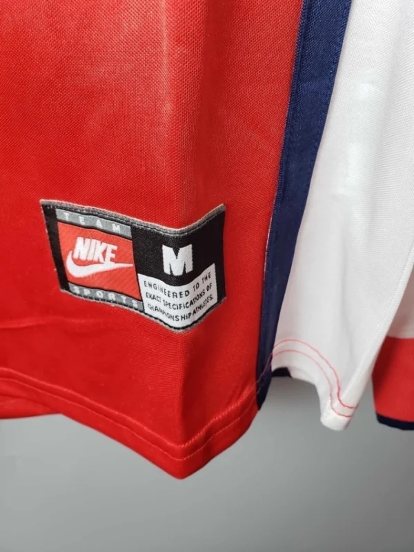 16003656336751-cd8ade11a0e3e6bc2716003695962158-640-0 Camisa Retrô Arsenal Home Manga Longa 1998/1999 Nike Vermelha - Imagem 3