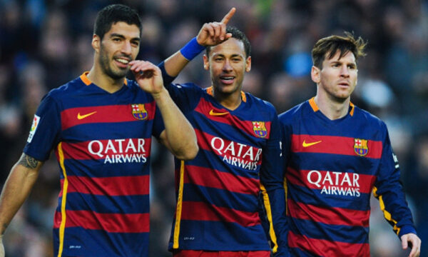 1677995451_420_Ney-se-voce-quiser-ganhar-tudo-fique-conosco-Messi-e Camisa Retrô Barcelona Home 2015/2016 Nike - Imagem 7
