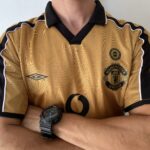 Camisa Retrô Manchester United Away - Dupla-Face - Frente Verso - 2001/2002 - Beckham 7 - Umbro Dourada - Imagem 8