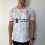 Camisa Liverpool Third Versão Jogador 24/2025 Nike - Imagem 2