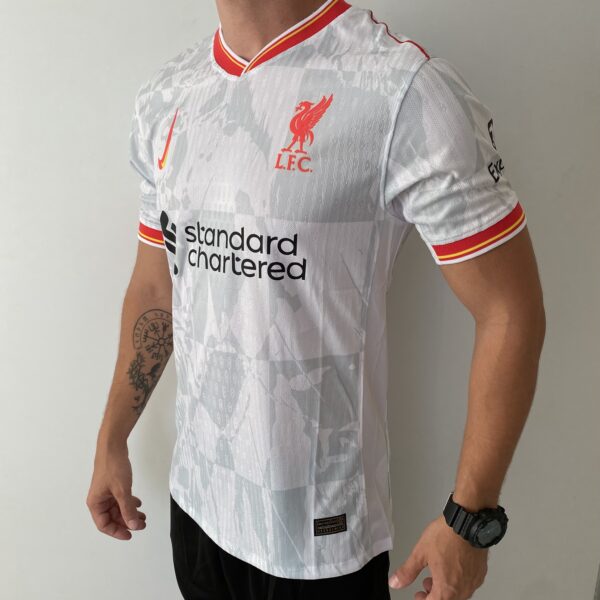 Camisa Liverpool Third Versão Jogador 24/2025 Nike - Imagem 10