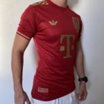Camisa Bayern Munique Especial 125 Anos Versão Jogador 24/2025 Adidas Vinho - Imagem 11