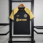 Camisa Sporting Third Versão Torcedor CR7 2023/24 Dourada
