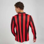 Camisa Milan Home Comemorativa 125 Anos Manga Longa Retrô 2025 Puma Vermelha e Preta - Imagem 10