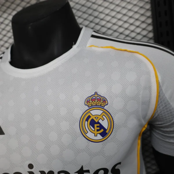 Camisa Real Madrid Home Versão Jogador 2025/2026 Adidas Branca - Imagem 19