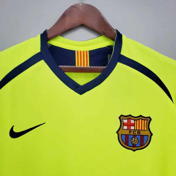 nadwnjfjwnfjkeejkfjkwfe Camisa Retrô Barcelona Away 2005/2006 Nike Total 90 - Imagem 2