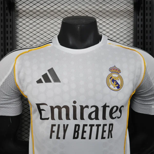 Camisa Real Madrid Home Versão Jogador 2025/2026 Adidas Branca - Imagem 18