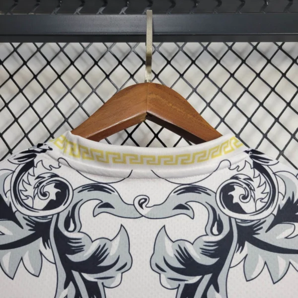 rhtjtyjynt Camisa Seleção Itália Versace Versão Torcedor 2024/25 Adidas - Imagem 5