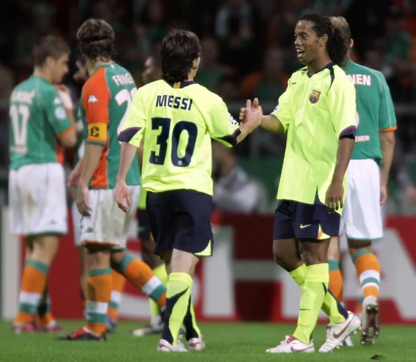 rmgemgmlrkekgml Camisa Retrô Barcelona Away 2005/2006 Nike Total 90 - Imagem 11