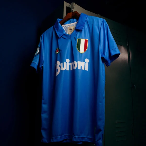 uhsvduvfhusi Camisa Retrô Napoli Home 1987/1988 Maradona 10 Azul - Imagem 7