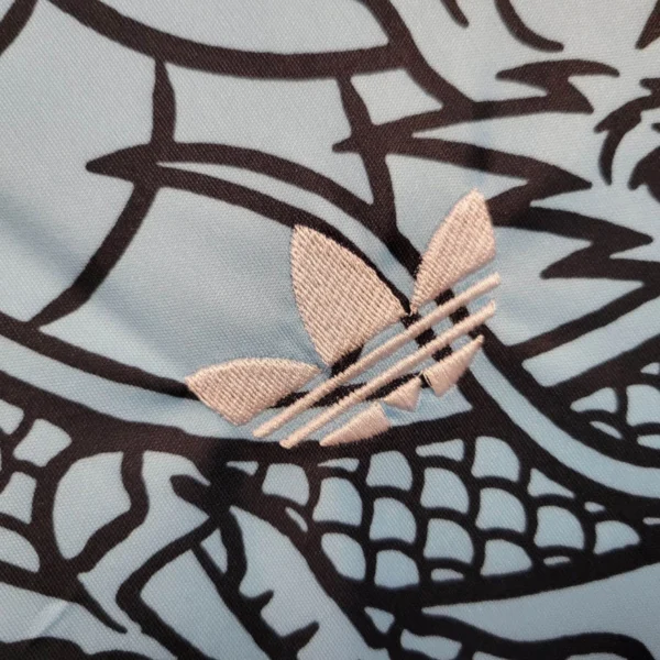 ukuywafw Camisa Real Madrid Edição Especial Versão Torcedor 24/2025 Adidas - Imagem 3