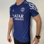 Camisa Paris Saint-Germain - PSG 4Th Versão Jogador 24/2025 Azul Jordan - Imagem 8