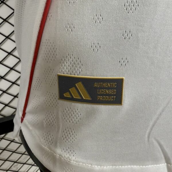 2025062815081972-c65224c7bddd56f94917511695559238-1024-1024 Camisa Liverpool Away Versão Jogador 2025/2026 Branca Adidas - Imagem 3