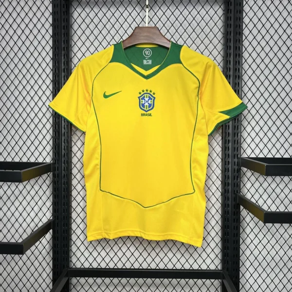 0a73391f_800x Camisa Retrô Clássica Seleção Brasileira Brasil – Nike – Amarela – 2004 – Total 90 - Imagem 1