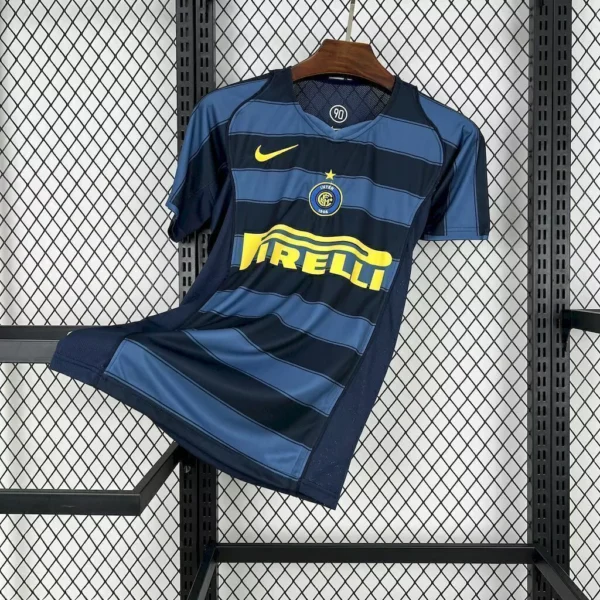2024112414584156-66da8bc71a2db7558517354889525874-1024-1024 Camisa Retrô Inter de Milão Third 2004/2005 Nike Total 90 - Imagem 3