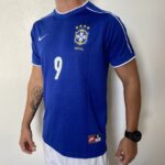 Camisa Retrô Clássica Seleção Brasileira Brasil – Ronaldo 9 – Nike Masculina – Azul – 1998 - Imagem 8