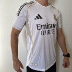 Camisa Real Madrid Home Versão Jogador 2025/2026 Adidas Branca - Imagem 11