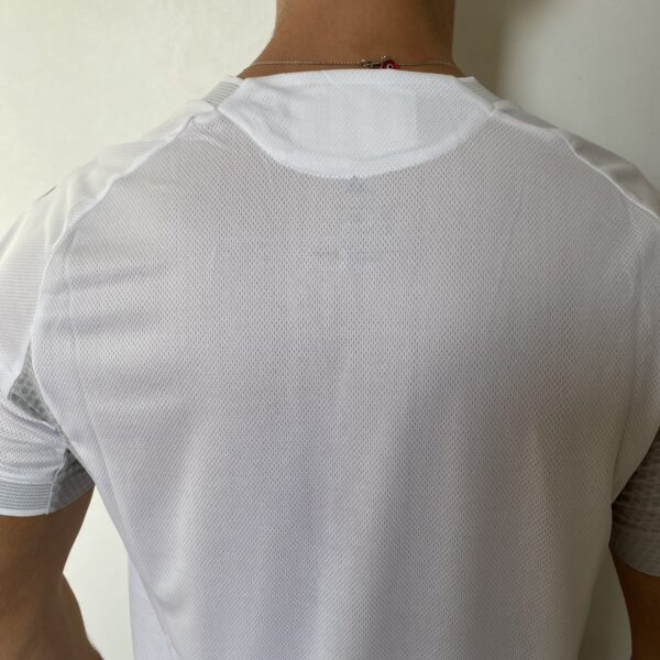 Camisa Real Madrid Home Versão Jogador 2025/2026 Adidas Branca - Imagem 15