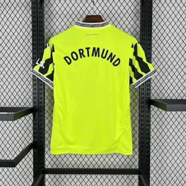 b bwebyfbyyybfbwybwye Camisa Borussia Dortmund Edição Especial Anos 90 Versão Torcedor 25/2026 Puma - Imagem 4
