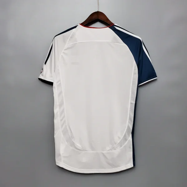 hiAFWEGRJRKMALWMFKL Camisa Retrô Liverpool Away Torcedor 2006/2007 Adidas - Imagem 5