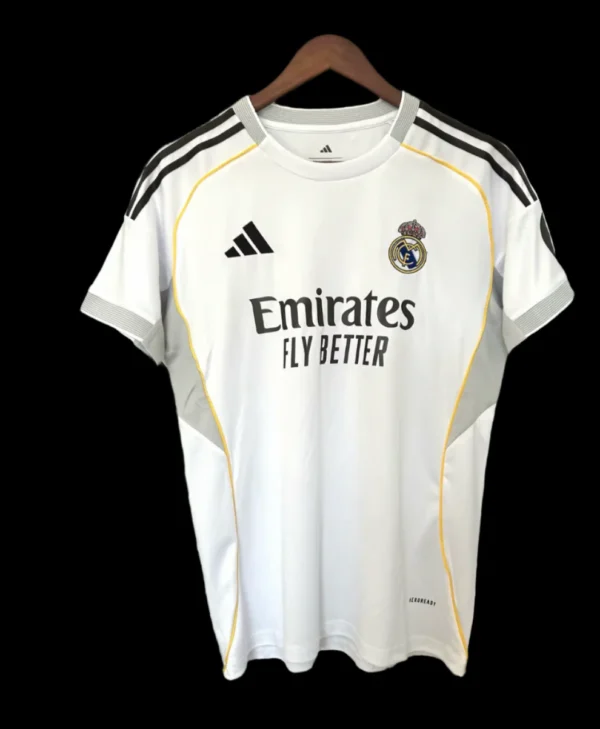 Camisa Real Madrid Home Versão Torcedor 25/2026 Adidas Branca - Imagem 2