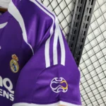 Camisa Retrô Real Madrid Away 2006/2007 Adidas Roxa - Imagem 4