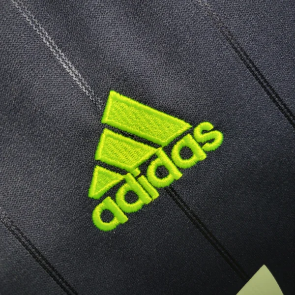 2540eacf1-5f69ffad68705d816116800314201295-1024-1024 Camisa Retrô Real Madrid Away 2012/2013 Adidas - Imagem 4