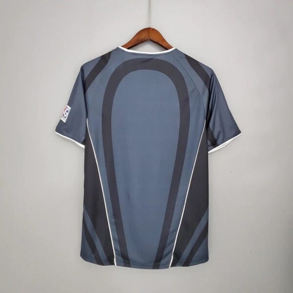 Camisa Retrô Paris Saint-Germain - PSG Third 2001/2002 - Ronaldinho 21 - Nike - Preta Opel - Imagem 3