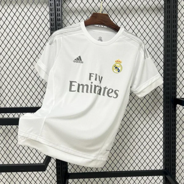 395d8018_800x Camisa Retrô Real Madrid Home 2015/2016 Adidas Branca - Imagem 1