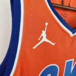 Camiseta Regata Basquete NBA OKC Oklahoma Thunder 2 Shai Gilgeous-Alexander Statement Edition 2025 Laranja Nike - Imagem 4