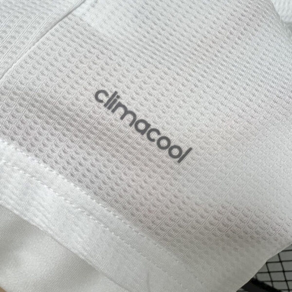 4fec87c2_800x Camisa Retrô Real Madrid Home 2015/2016 Adidas Branca - Imagem 6