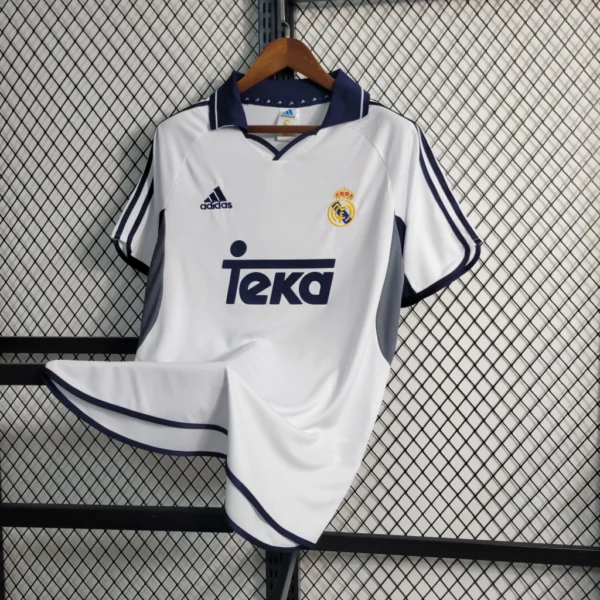 7ec886221-554e1075e55cdec09816810861153934-1024-1024 Camisa Retrô Real Madrid Home 2000/2001 Adidas Branca - Imagem 2
