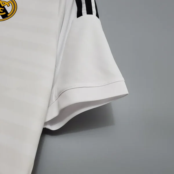 8bc21cdb_800x Camisa Retrô Real Madrid Home 2014/2015 Adidas Branca - Imagem 4