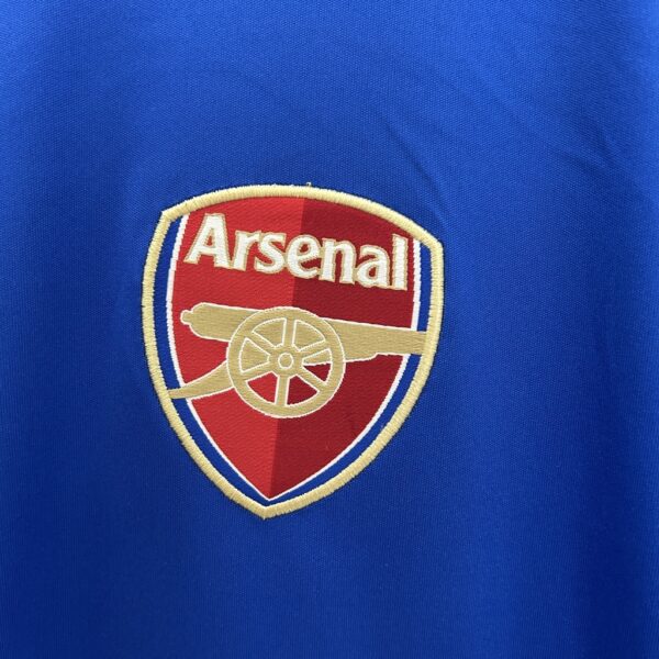 9e38d14b-1036a06f6b558ec38b17445810641900-1024-1024 Camisa Rêtro Arsenal Away 2004/2005 Nike - Azul - Total 90 - Imagem 3
