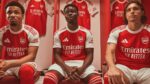 Camisa Arsenal Home Versão Torcedor 25/2026 Vermelha Adidas - Imagem 11