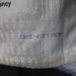 Camisa Barcelona Away Versão Jogador 2025/2026 - Nike Edição Kobe Briant - Bege - Imagem 7