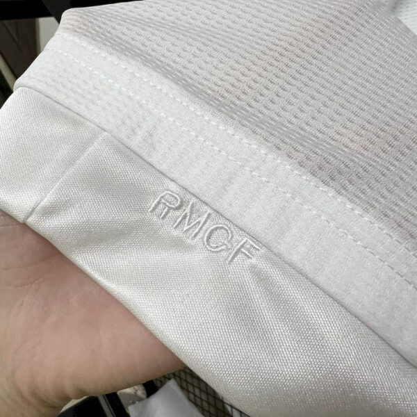 bb4b2473_800x Camisa Retrô Real Madrid Home 2015/2016 Adidas Branca - Imagem 7