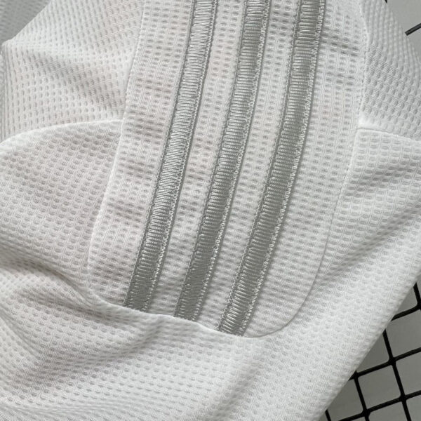 d59e42cf_800x Camisa Retrô Real Madrid Home 2015/2016 Adidas Branca - Imagem 5