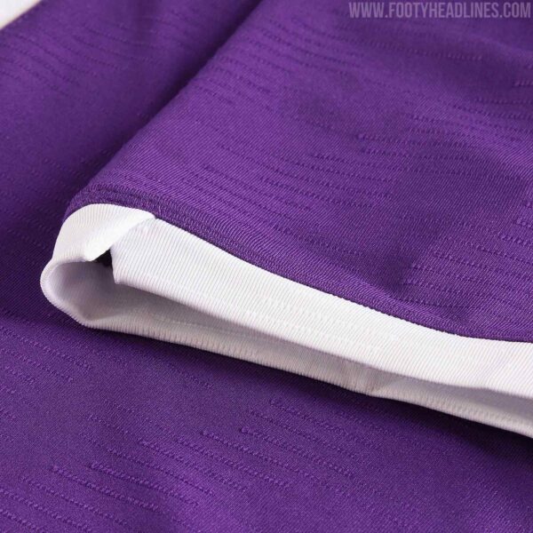 fiorentina-25-26-home-kit (15) Camisa Fiorentina Home Versão Jogador 25/2026 Kappa Roxa - Imagem 8
