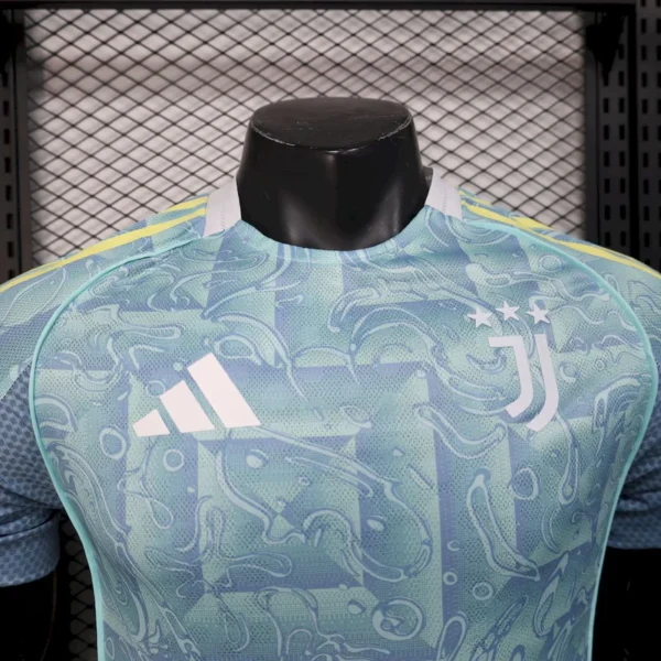 rn-image_picker_lib_temp_b1efa9e1-a9d8-4a63-9198-976aee01f3f3_800x Camisa Juventus Away Versão Jogador 2025/26 Adidas - Imagem 2