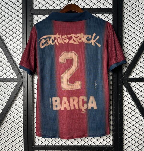 Camisa Barcelona Travis Scott Skeleton Oversized Retrô Versão Jogador - 2000/2001 - Azul Grená - Imagem 4