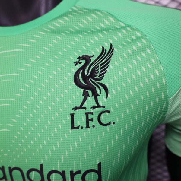 3d62fd45 Camisa Liverpool Goleiro Versão Jogador 2025/2026 Adidas - Imagem 4