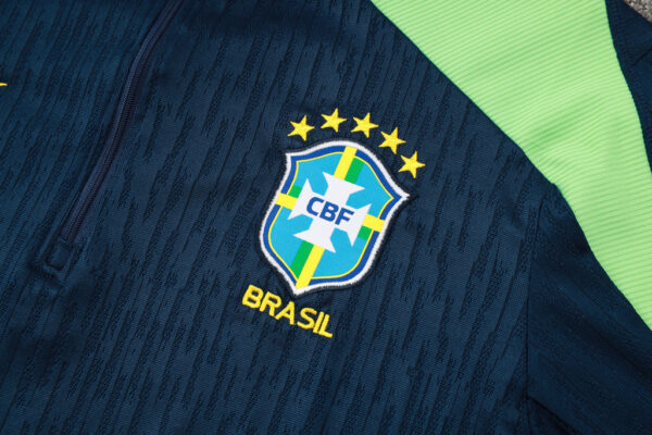 645ef3ae-feb2f872c5945a73fa17303131900251-1024-1024 Conjunto Treino Brasil Casaco Jaqueta e Calça Longa 2024 Verde Nike - Imagem 3