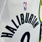 Camiseta Regata NBA Indiana Pacers Nike City Edition Swingman 0 Tyrese Haliburton Branca 2025 Nike - Imagem 10
