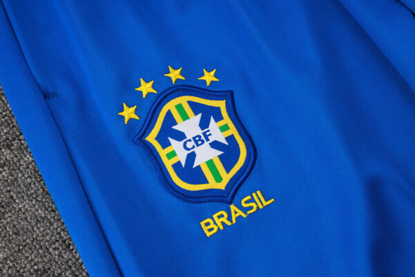 802272d2-c3cda0c0d21d0f073c17383287794839-1024-1024 Conjunto Treino Brasil Reedição 1998 Casaco Jaqueta e Calça Longa 2025 Nike - Imagem 11